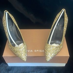 Via Spiga Ladies Pumps. Gold & Silver Sparkle. New in Box. Size 6.5